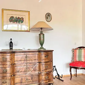  Apartment Grosszuegige Wohnung, Bergblick, Vintage